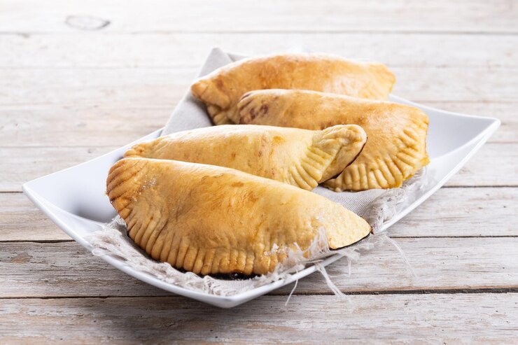 Freshly baked Nigerian meat pie